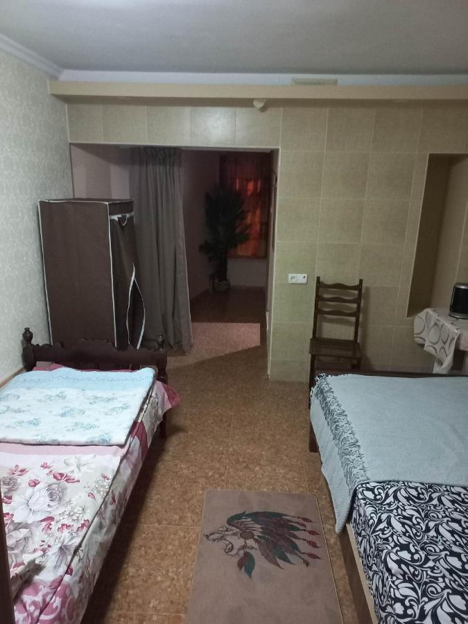 Feola Hostel Kutaiszi Kültér fotó