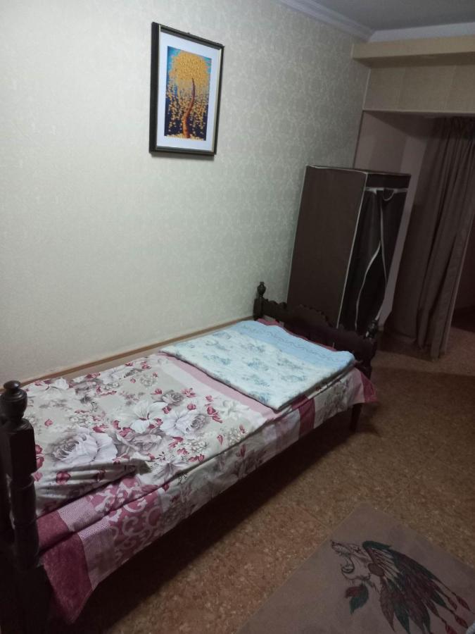 Feola Hostel Kutaiszi Kültér fotó