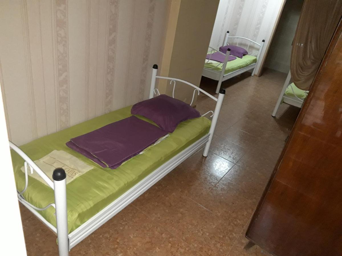 Feola Hostel Kutaiszi Kültér fotó