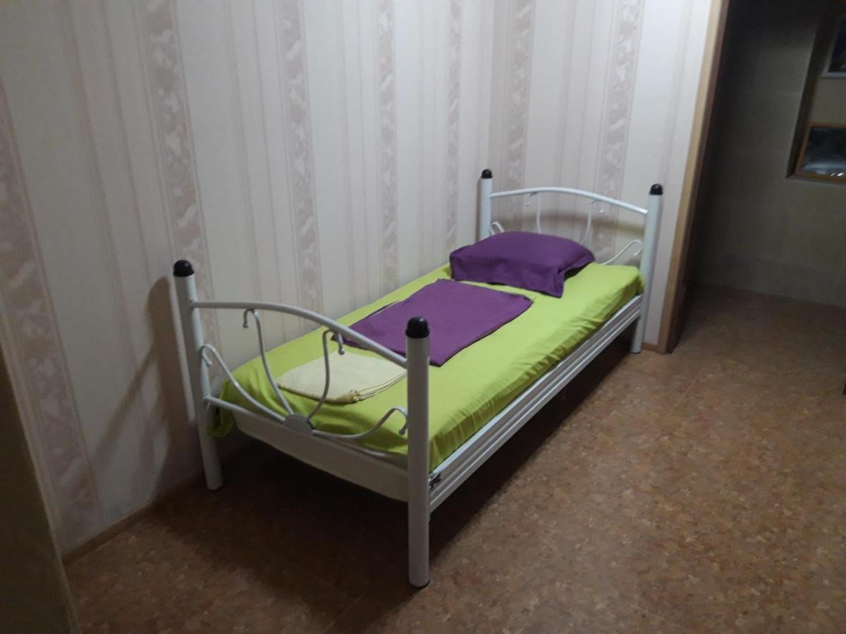 Feola Hostel Kutaiszi Kültér fotó